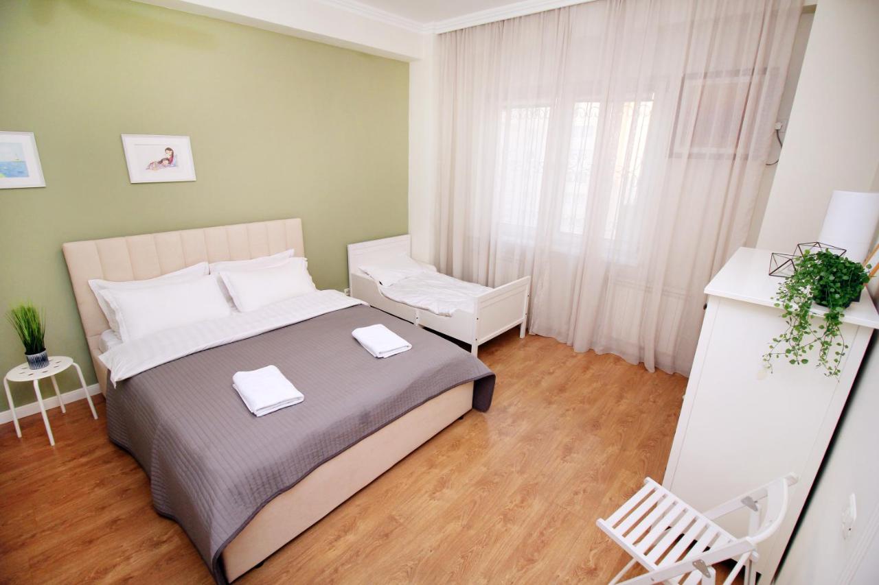 Perfect Spacious Apartment 356 Almaty Exterior foto